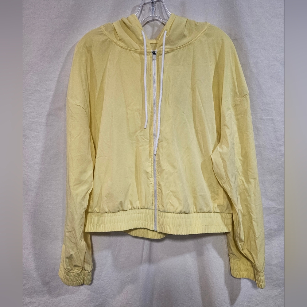 💛 ZYIA Light Yellow Hooded Jacket with White Drawstrings
